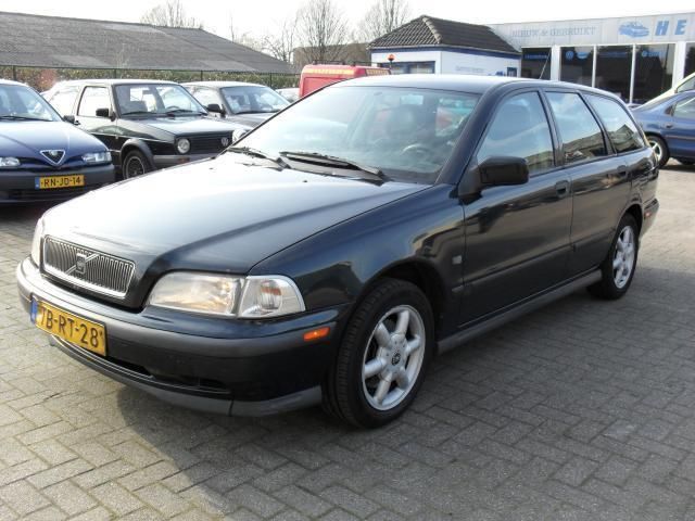 Volvo V40 1.9 D Luxury