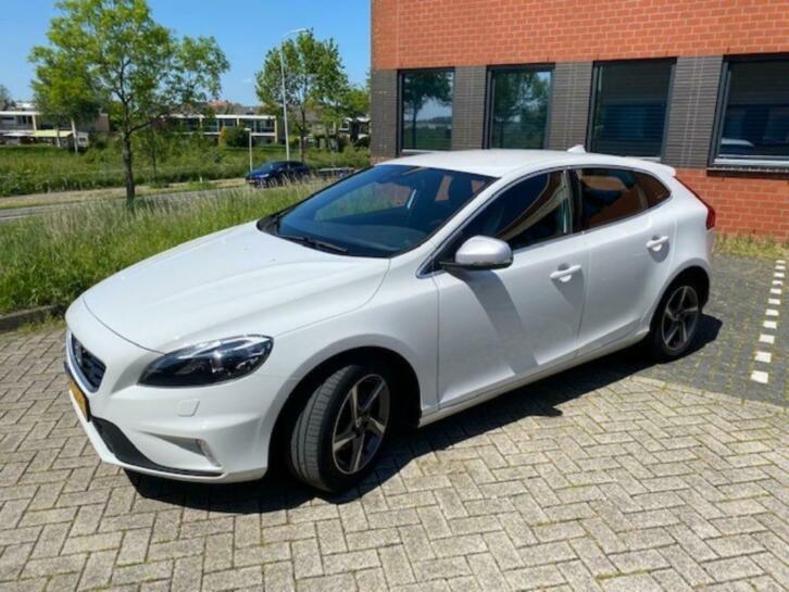 Volvo V40 2.0 D2 R Design Bns