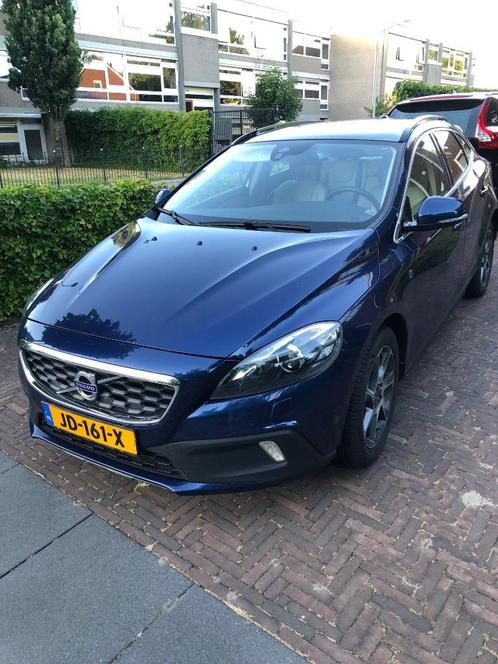 Volvo V40 2.0 D3 Cross Country Geartronic 2016 alle extrax27s