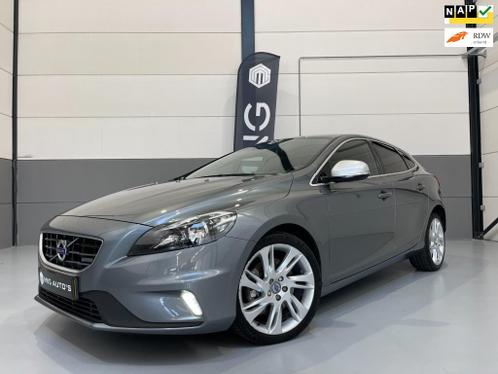 Volvo V40 2.0 D4 R-DesignNavigatieLederPdcVirtualNap