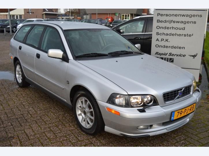 Volvo V40 2.0 Europa (bj 2004)