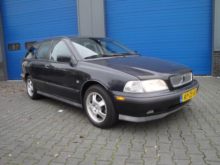 Volvo V40 2.0 I 16V Bj 97, NW APK, AIRCO, LMV, Nette auto