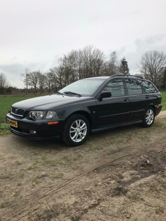 Volvo V40 2.0 T 2004 Zwart