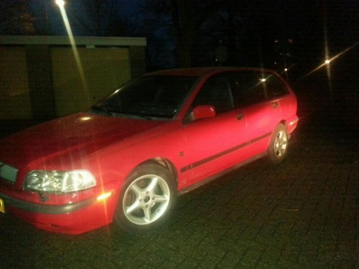 Volvo V40 2.0 T AUT 1998 Rood
