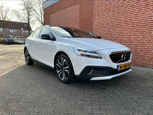 Volvo V40 Cross Country 2.0 160PK 2017 automaat Nordic luxe