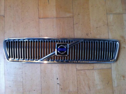 Volvo V40 grille 