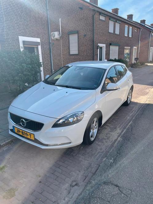 Volvo V40 T2 2.0 90KW122PK Man-6 2016 Wit