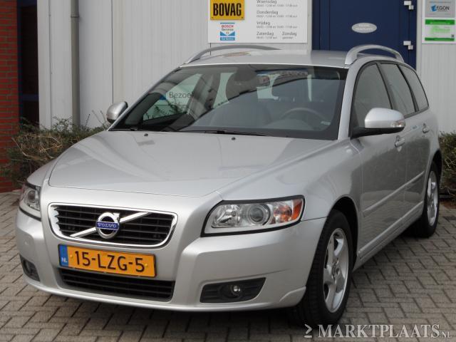 Volvo V50 2.0 Sport  leer pakket  dakrailing  16034 lmv  achterklep spoiler  