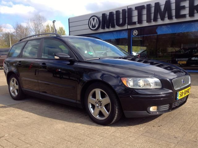 Volvo V50 2.0D Summum met nap, leer, navigatie, dakrails, lm