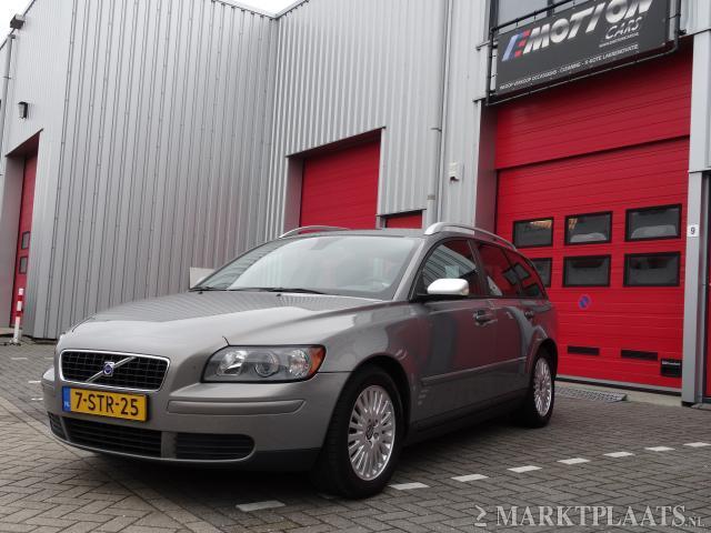 Volvo V50 2.4i Momentum 170 PK in Nieuwstaat 