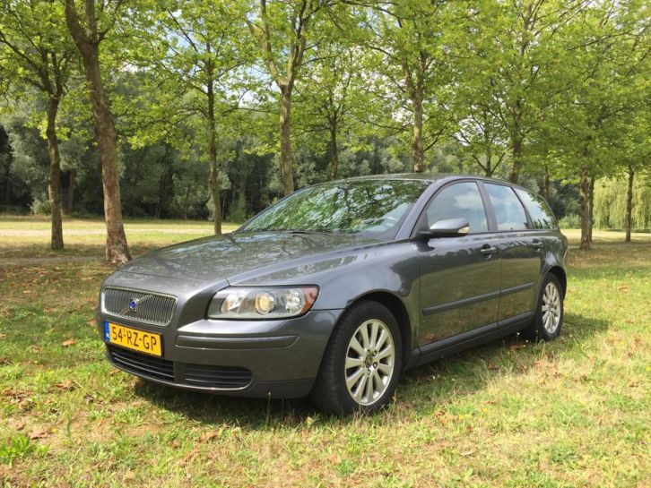 Volvo V50 TurboDiesel. Airco  LM velgen  cruise control