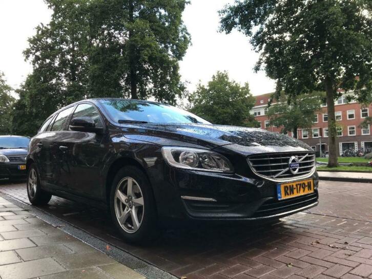 Volvo V60 2.0 D2 2018 Zwart (in BTW)