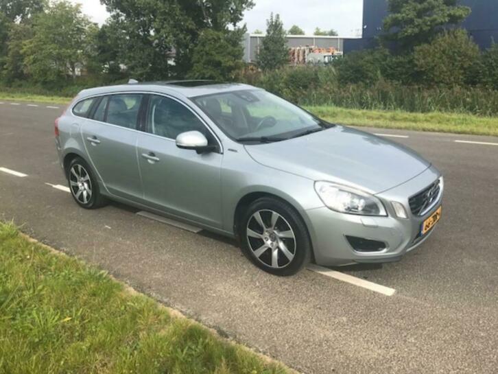 Volvo V60 2.4 D6 AWD Plug-in Hybrid 2013 Grijs