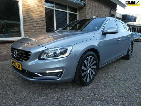 Volvo V60 2.4 D6 AWD Plug-In Hybrid Summum Automaat  Leder