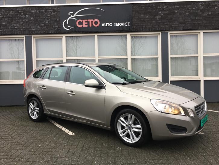 Volvo V60 D2 1.6d 2013 garantie Inruil mog. Momentum