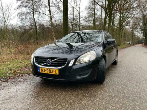 Volvo V60 D4 Summum Aut dec-2012 Zwart