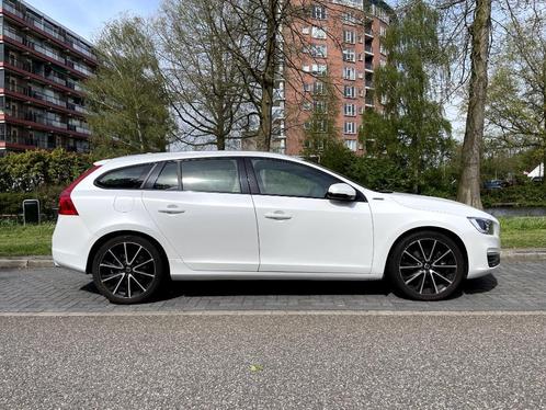 Volvo V60 D5 Twin Engine AUTOMAAT - standkachel - trekhaak