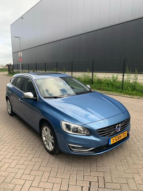 Volvo V60 D6 215pk Plug-in Hybrid 2013 Blauw