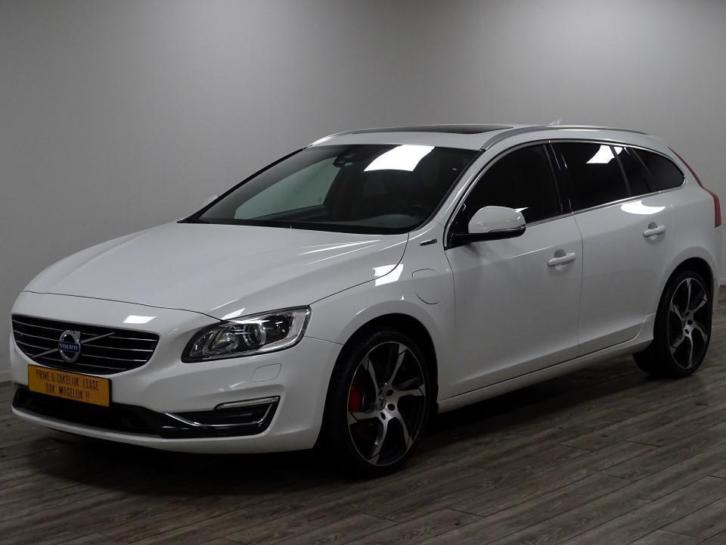 Volvo V60 D6 AWD Plugin-Hybride Summum automaat