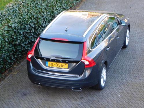 VOLVO V60 D6 TWIN ENGINE 288PK HYBRID LUXE MODEL. 12 - 2015