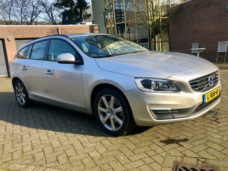 Volvo V60 T3 1.5 112KW Aut6 2017 - 31.500km