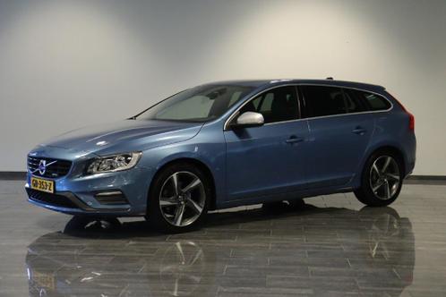 Volvo V60 T3  R-Design Automaat 2015 Blauw