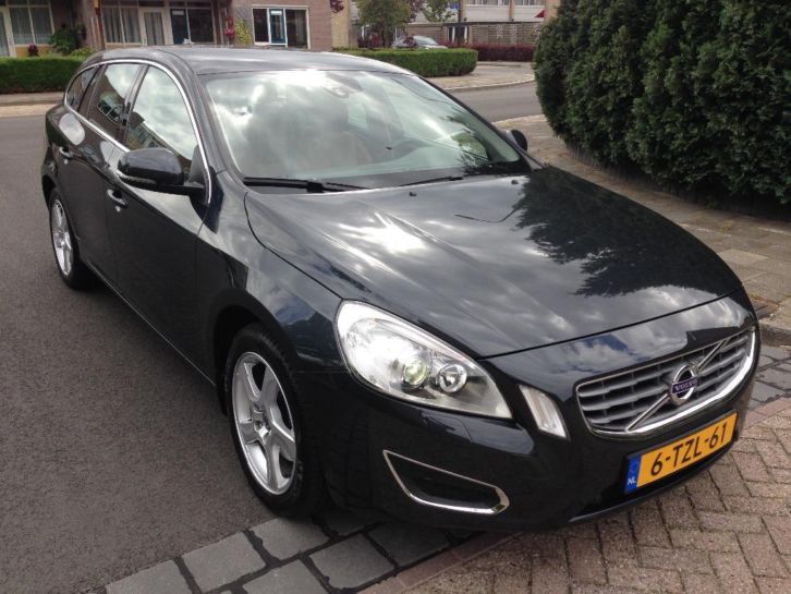 Volvo V60 T4 summum 180pk 2012