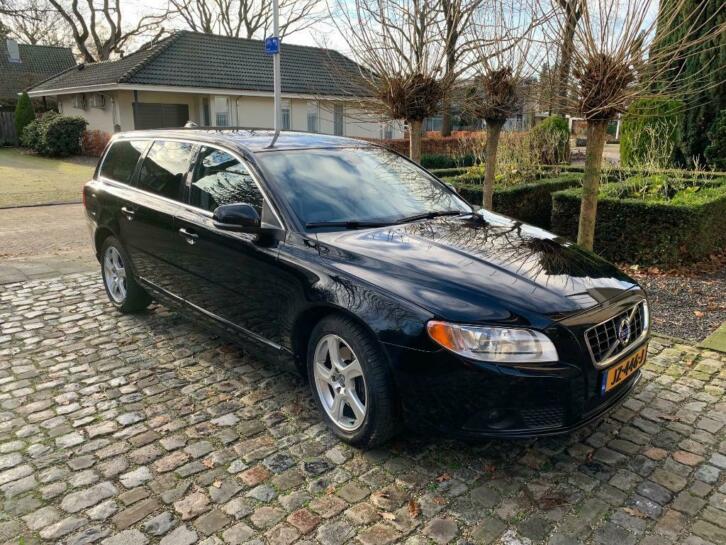 Volvo V70 2.0 D3 AUTOMAAT SUMMUM NAVI LEDER XENON