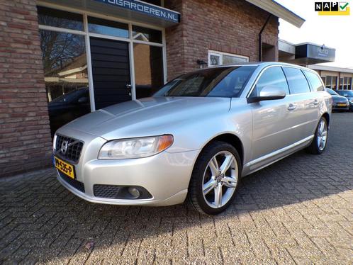 Volvo V70 2.0 T5 Momentum Automaat  Leder