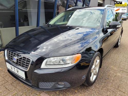 Volvo V70 2.0F Summum LEER  XENON  PDC  ECC