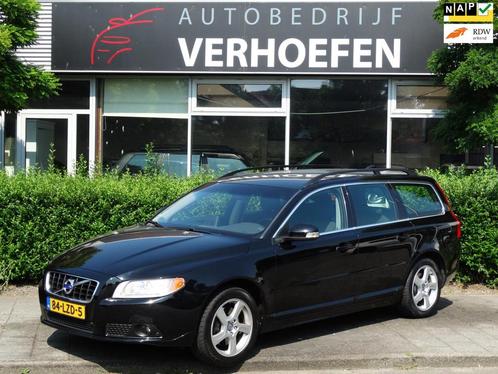 Volvo V70 2.0T Kinetic - AUTOMAAT - NAVIGATIE - CLIMATE  CR