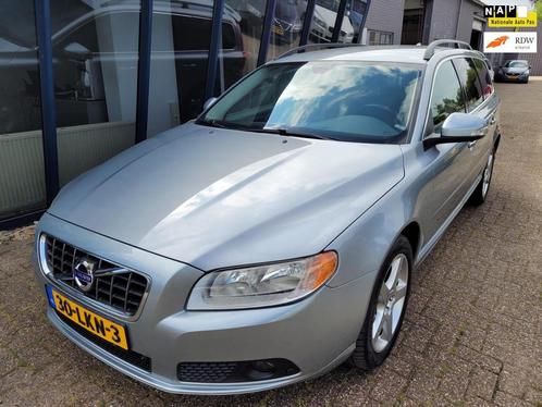 Volvo V70 2.0T Momentum LEER  NAVI  PDC  ECC