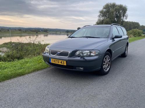 Volvo V70 2,4  140 pk  Dealer onderhouden