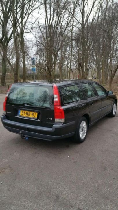 Volvo V70 2.4 140PK 2003 Zwart