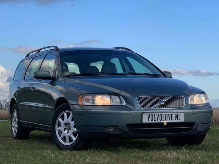 Volvo V70 2.4 140PK Comfortline Youngtimer