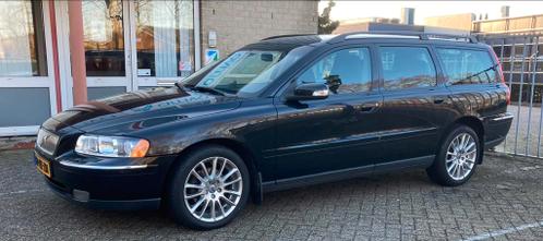 Volvo V70 2.4 170PK AUT 2006 Zwart Youngtimer