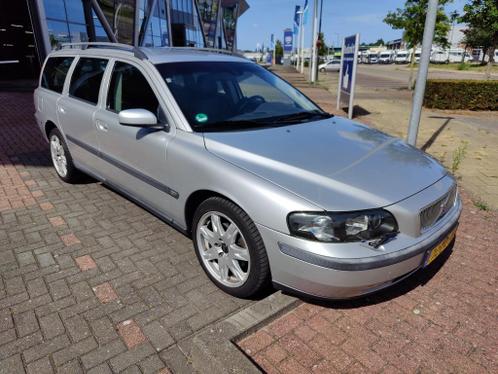 Volvo V70 2.4 170PK Edition II AUT, Android auto, 2004 Grijs