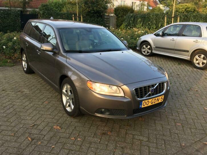 Volvo V70 2.4 D5 136KW 2008 Grijs