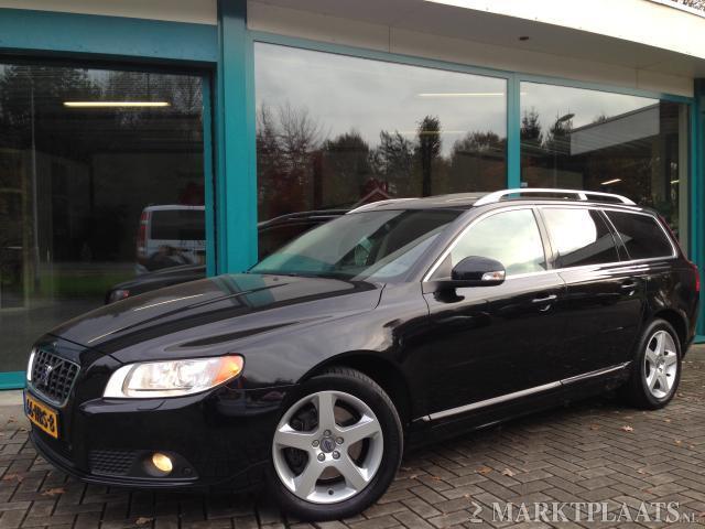 Volvo V70 2.4 D5 Summum Autom, Leder, Navi, Xenon, Sch.dak, Chroom, PDC