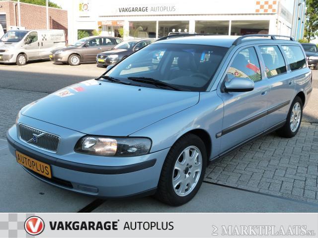 Volvo V70 2.4 Europa, Zwart leder  Trekhaak  Roofrails