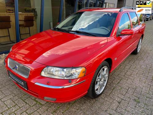 Volvo V70 2.4 Summum 170PK LEER  CLIMA TREKHAAK