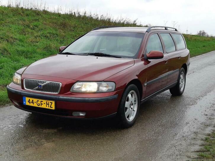 Volvo V70 2.4 T AWD AUT 2000 Rood