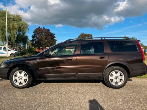 Volvo V70 2.4 T XC 4WD AUT 2001 Bruin