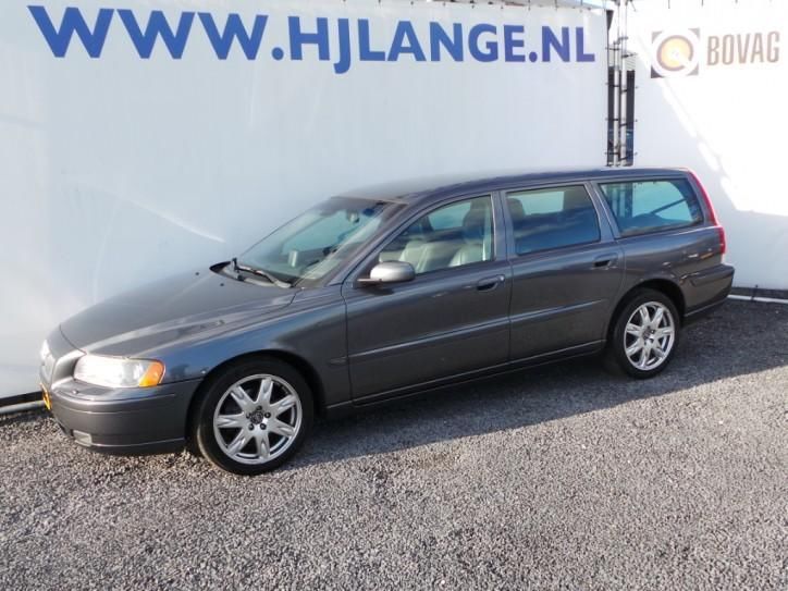 Volvo V70 2.4D MOMENTUM AUTOMAAT NAVI-LEER-DOLBY-CRUISE