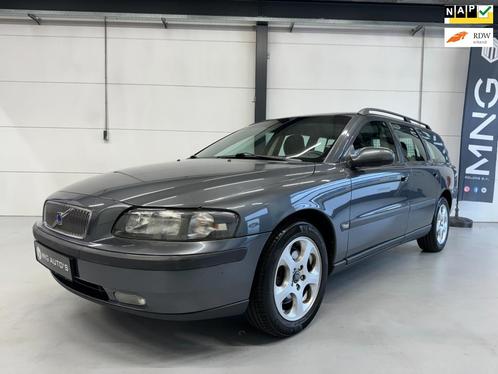 Volvo V70 2.4TREKHAAKSTOELVWHISTORIETOPSTAAT