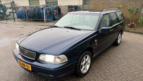 Volvo V70 2.5 5 cilinder 1998 Blauw youngtimer NAP