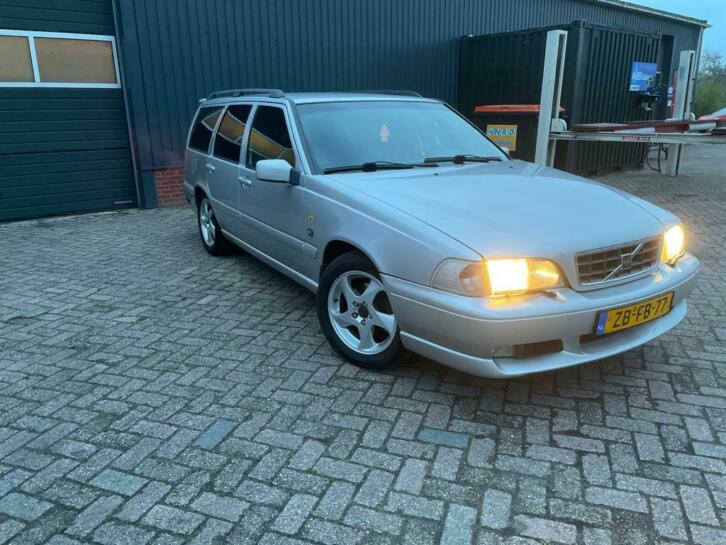 Volvo V70 2.5 AUT 1999 Grijs, lpg G3, R front