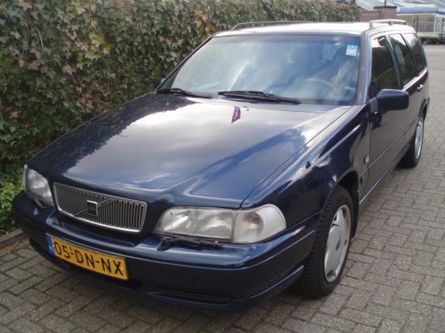 Volvo V70 2.5 Sports-Line, 220039 Km met Nap