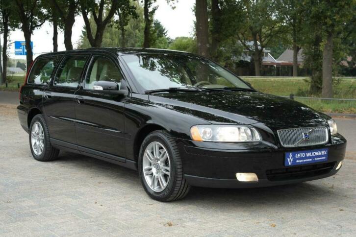 Volvo V70 2.5 T 2006 Zwart