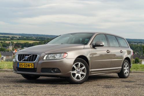 Volvo V70 2.5 T 2008 Grijs